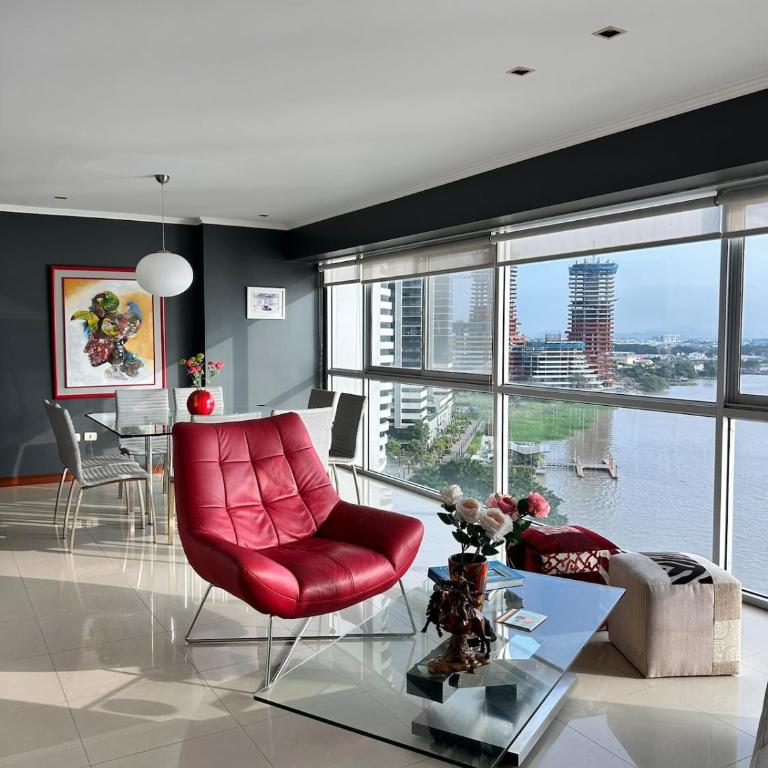 Supreme apartment in front of the river with parking - Three-Bedroom Apartment - 1