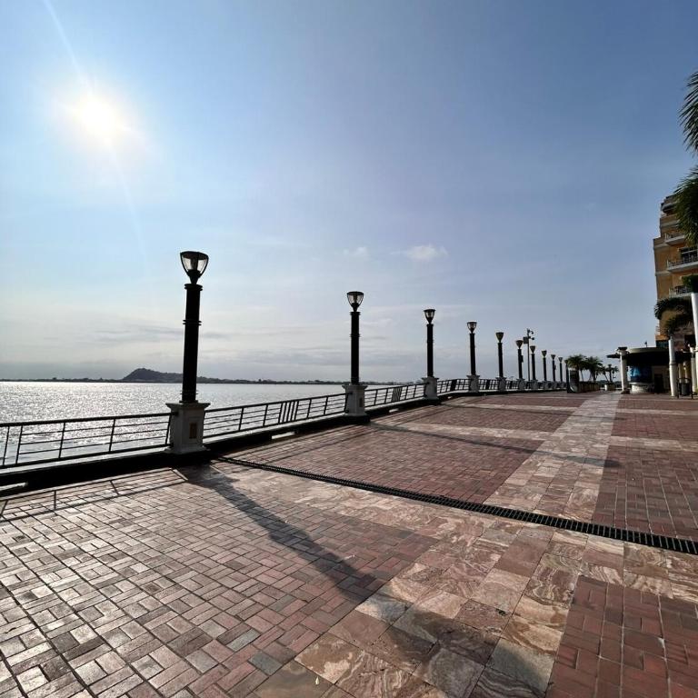 Supreme apartment in front of the river with parking - Three-Bedroom Apartment - 19