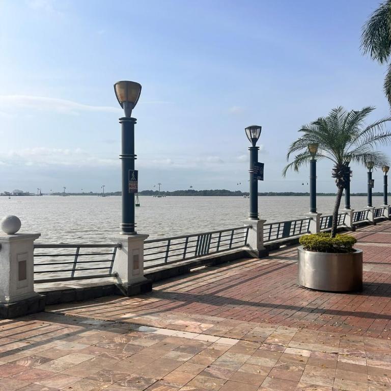 Supreme apartment in front of the river with parking - Three-Bedroom Apartment - 21