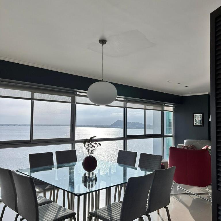 Supreme apartment in front of the river with parking - Three-Bedroom Apartment - 23