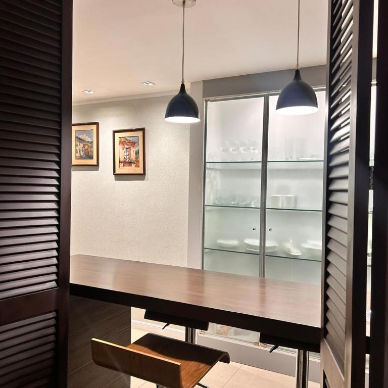 Supreme apartment in front of the river with parking - Three-Bedroom Apartment - 32