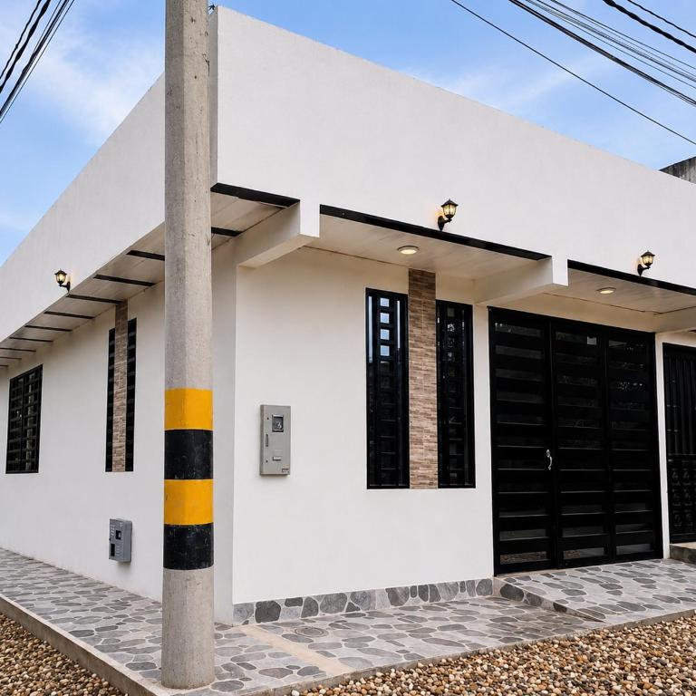 Casa moderna, central, con piscina privada - Casa de 2 dormitorios - 19