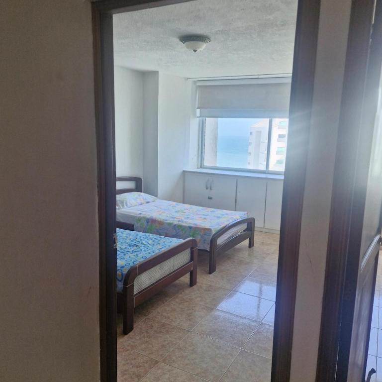 Beautiful and spacious apartment with ocean views - Three-Bedroom Apartment - 5