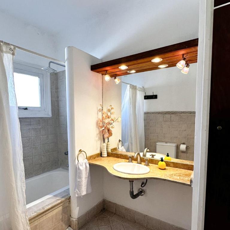 Depto Colón Espacioso y céntrico Junín - Apartamento de 2 dormitorios - 11