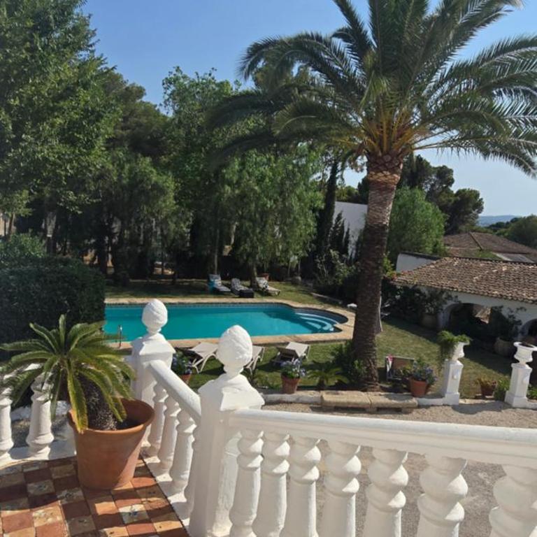 Mezquida del puerto - Six-Bedroom House - 3