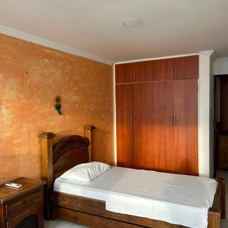 Comfortable apartment with spectacular ocean views - Three-Bedroom Apartment - 14