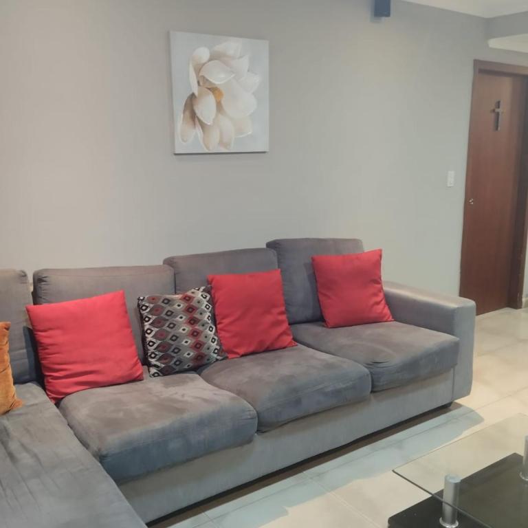 Departamento 68 river 2 - Apartamento de 2 dormitorios - 25