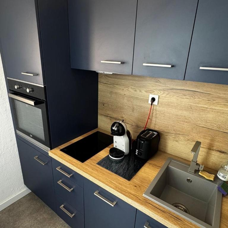 Appartement Rénové Climatisé à 300m Plage avec Parking - Apartamento de 1 dormitorio - 14