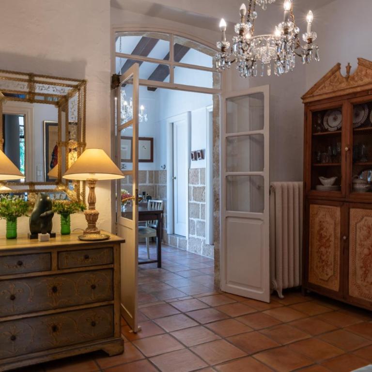 Mezquida del puerto - Six-Bedroom House - 15