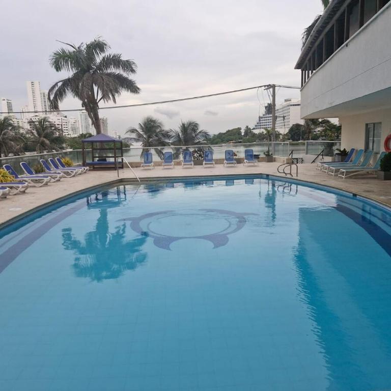 Elegant family apartment with ocean views - Two-Bedroom Apartment - 5