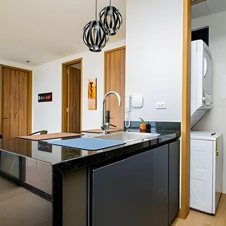 Nuevo apartamento de 1 dormitorio con vista al mar y al lago - Apartamento con vistas al mar - 64