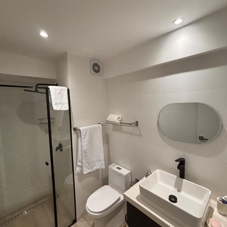 Luxury Miraflores apartment - Rooftop Pool & Gym - Two-Bedroom Apartment - 34