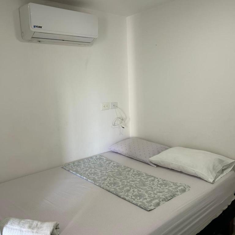Nice and comfortable apartment near the beach - Two-Bedroom Apartment - 10