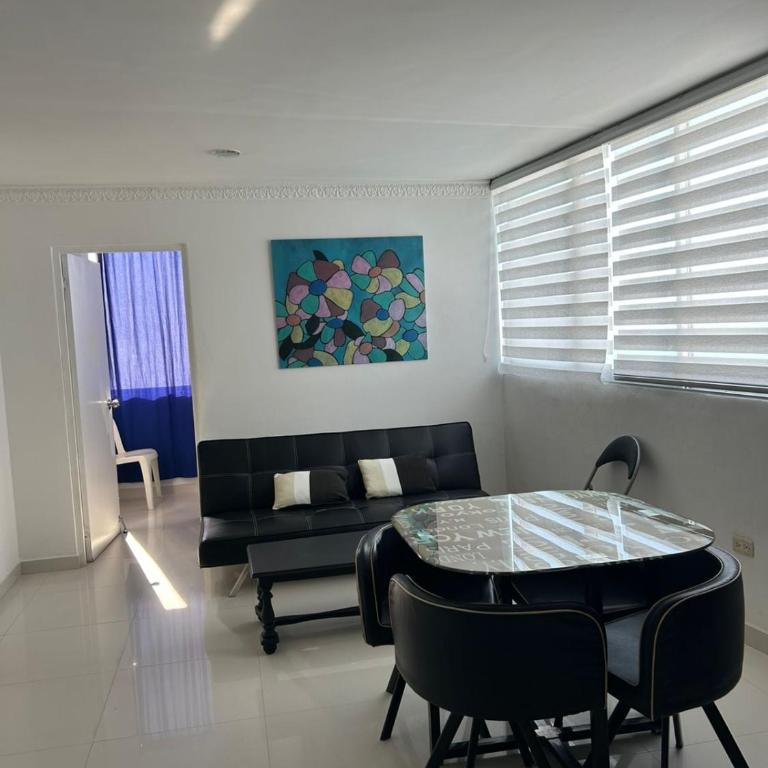 Nice and comfortable apartment with ocean views - Two-Bedroom Apartment - 1
