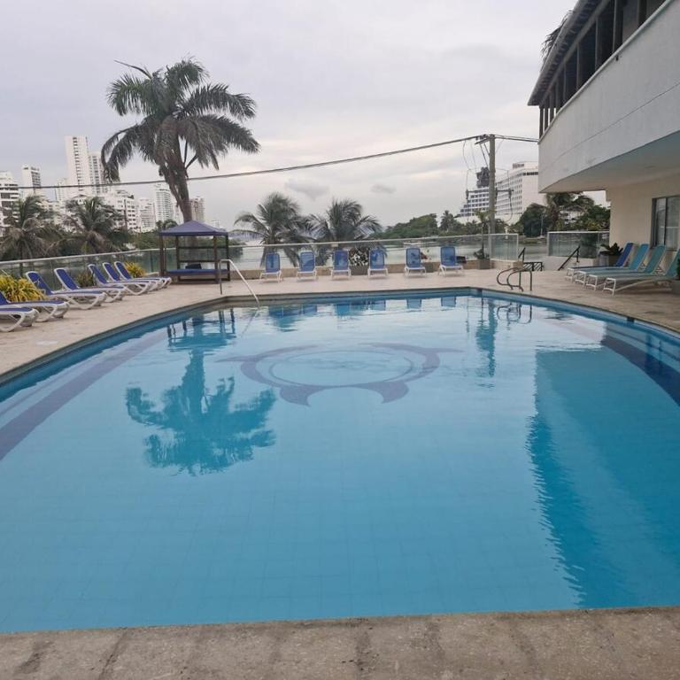 Nice and comfortable apartment with ocean views - Two-Bedroom Apartment - 11