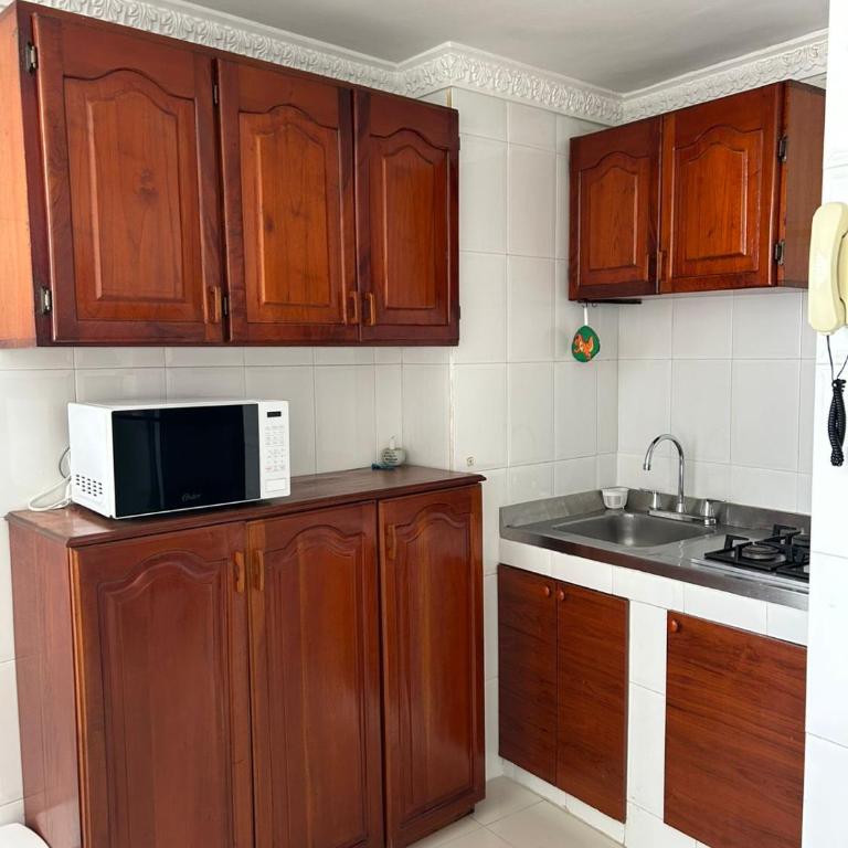Nice and comfortable apartment with ocean views - Two-Bedroom Apartment - 13