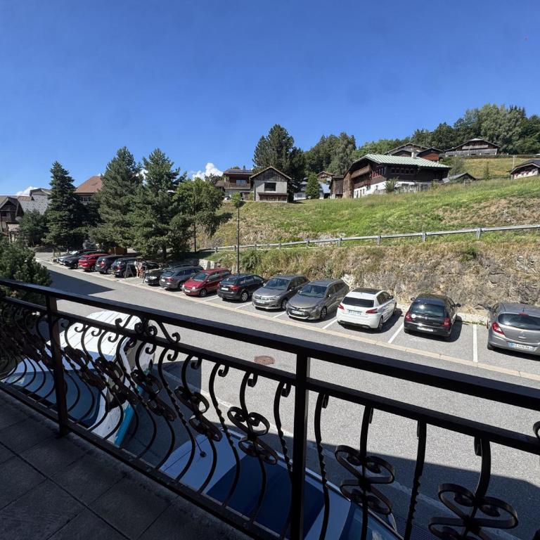 Appartement central, parking privé - 6 pers. - FR-1-836-83 - Appartement - 17