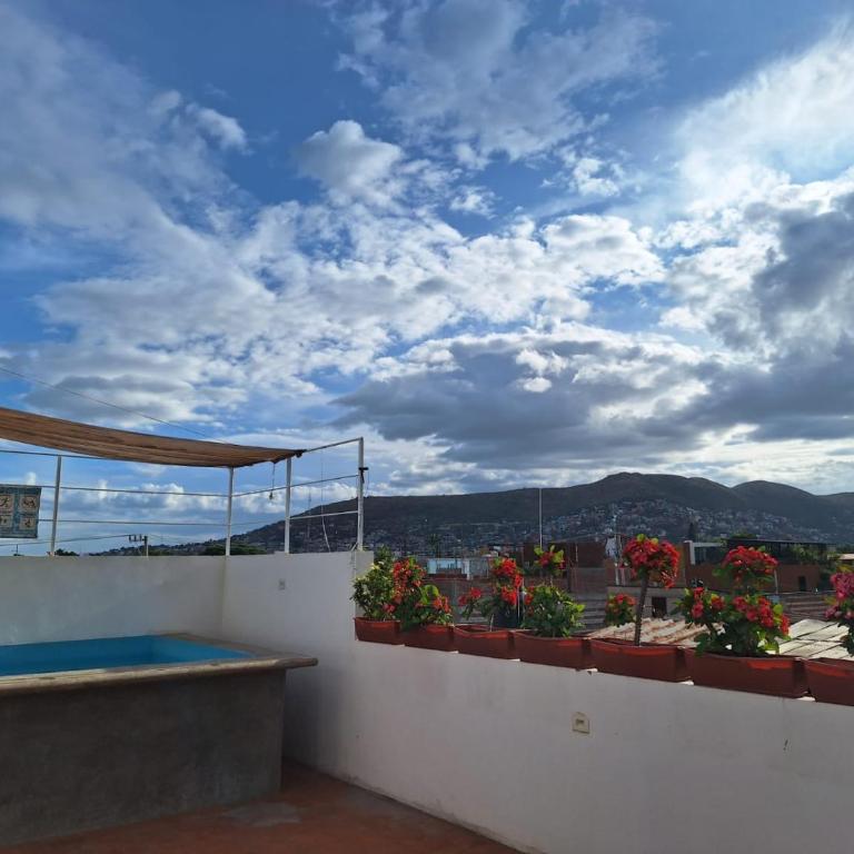 comfortable, spacious, central with a pool and terrace - Apartamento de 3 dormitorios - 16