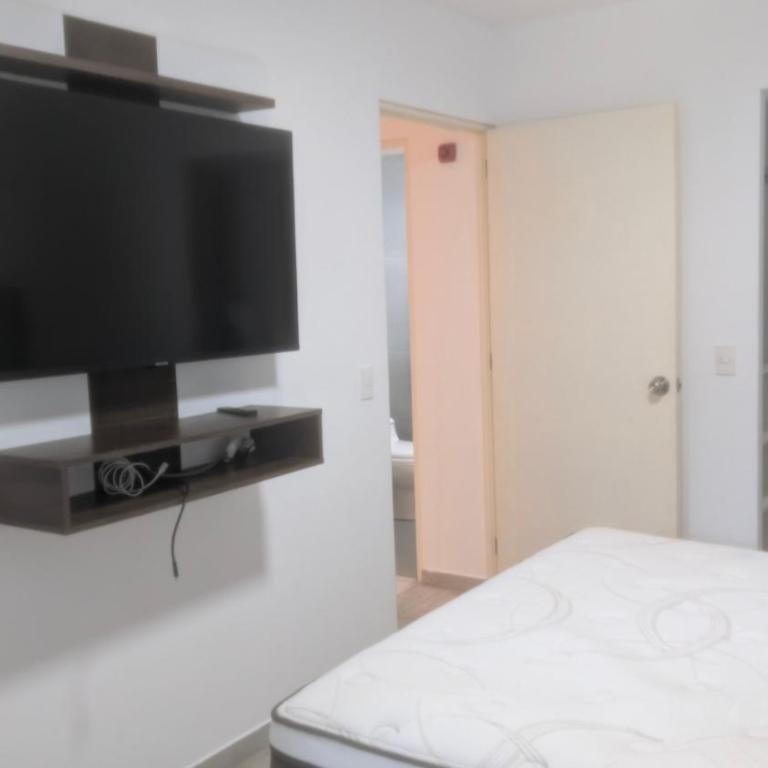 Cozy Barranco Apartament - Two-Bedroom Apartment - 12