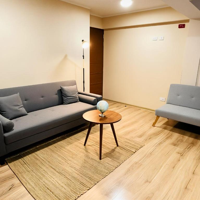 E Terraza Privada Free Parking Duplex 703 - Three-Bedroom Premium Apartment with Balcony - 20