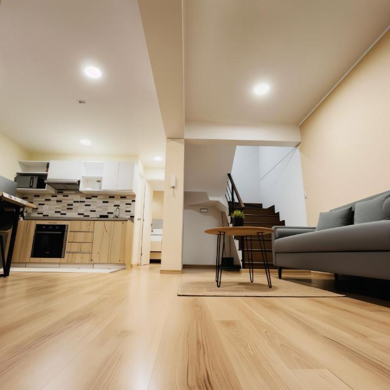 E Terraza Privada Free Parking Duplex 703 - Three-Bedroom Premium Apartment with Balcony - 27