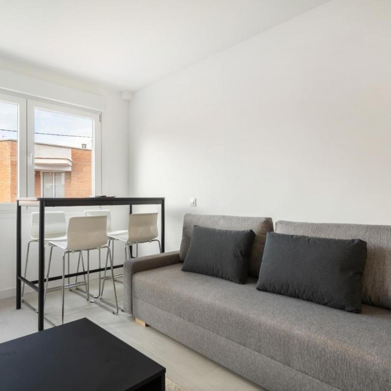Madrid RIo Suites con Parking Privado - Studio - 1