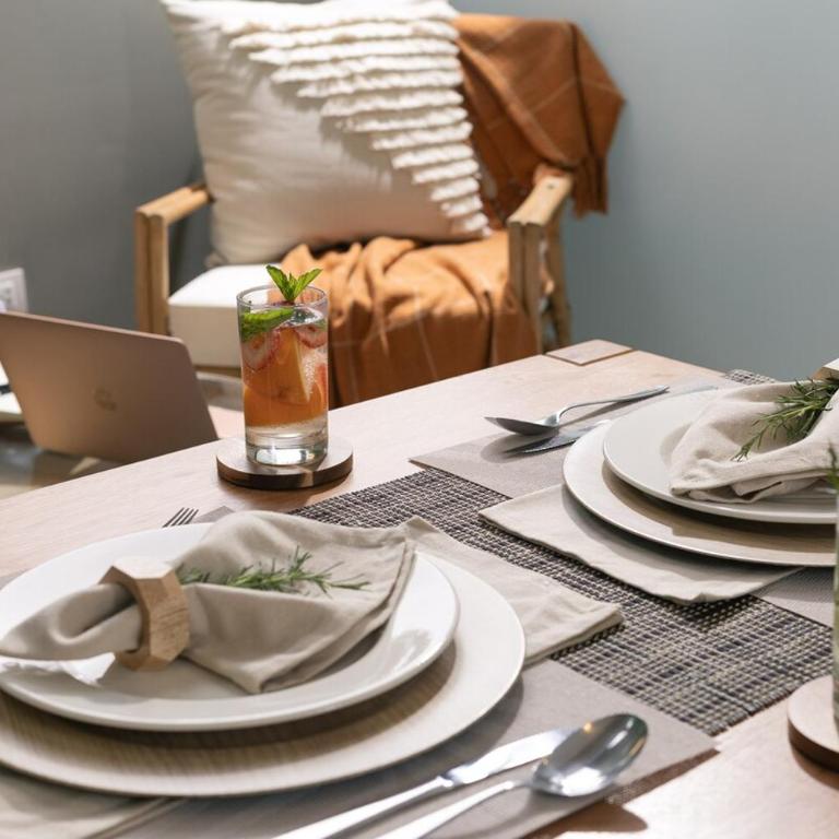 Loft in Barranco w Terr, AC, WiFi Nr Bridge of Sighs - One-Bedroom Apartment - 2