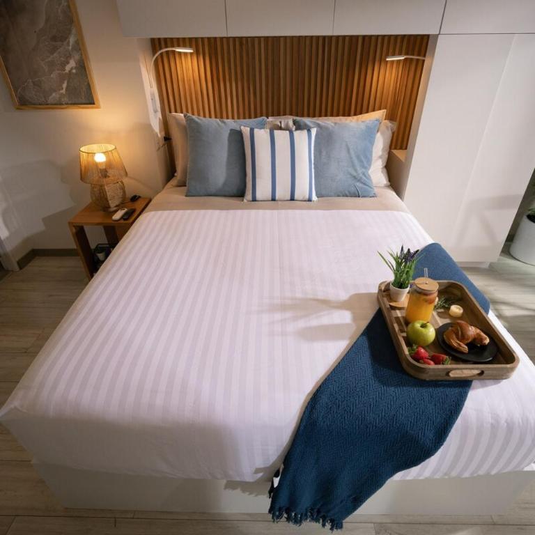 Loft in Barranco w Terr, AC, WiFi Nr Bridge of Sighs - One-Bedroom Apartment - 22