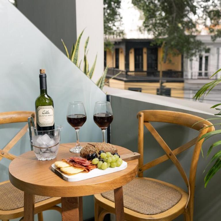 Loft in Barranco w Terr, AC, WiFi Nr Bridge of Sighs - One-Bedroom Apartment - 26