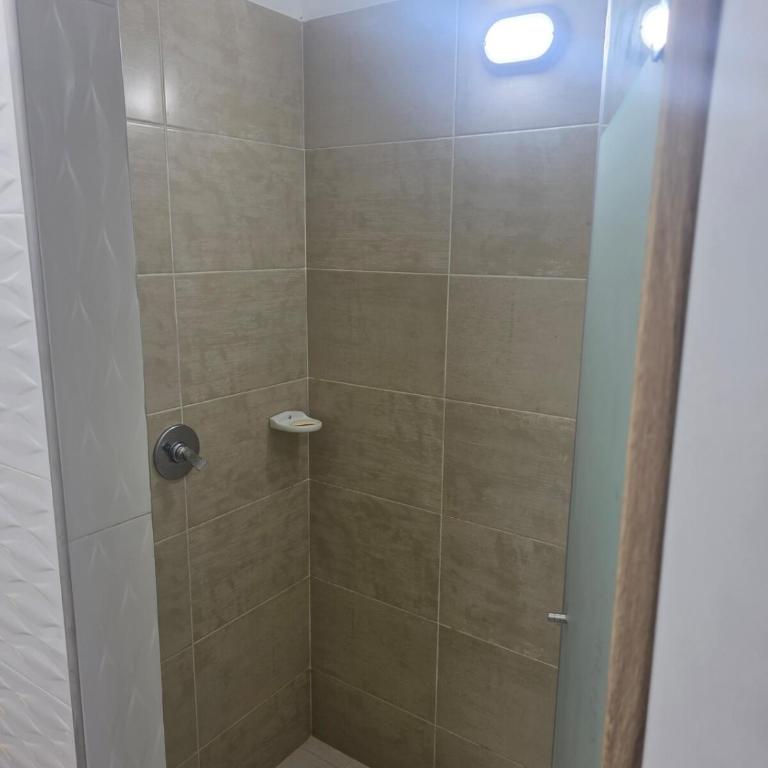 Descansa con vistas al lago, piscina, a 3 minutos de Girardot - Apartamento de 2 dormitorios - 15