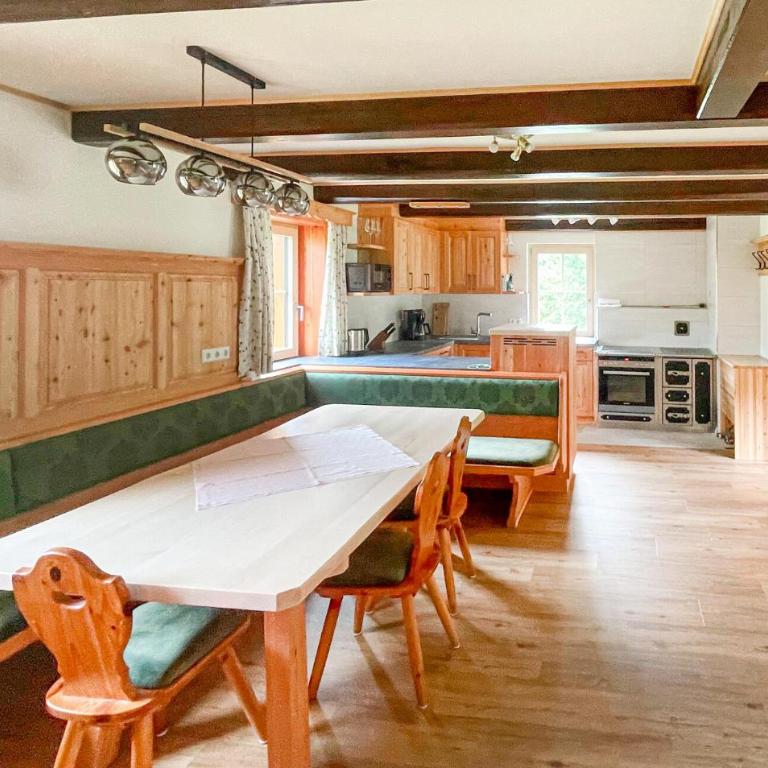 3 Bedroom Amazing Apartment In Aich - Loft-Apartment mit 3 Schlafzimmern - 2