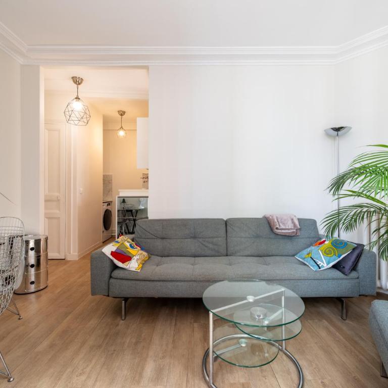 Charming and Bright 1BDR Near the Marais - Appartement - 8