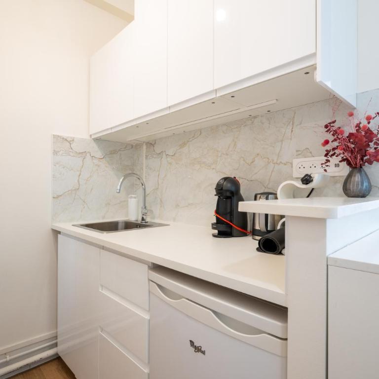 Charming and Bright 1BDR Near the Marais - Appartement - 16