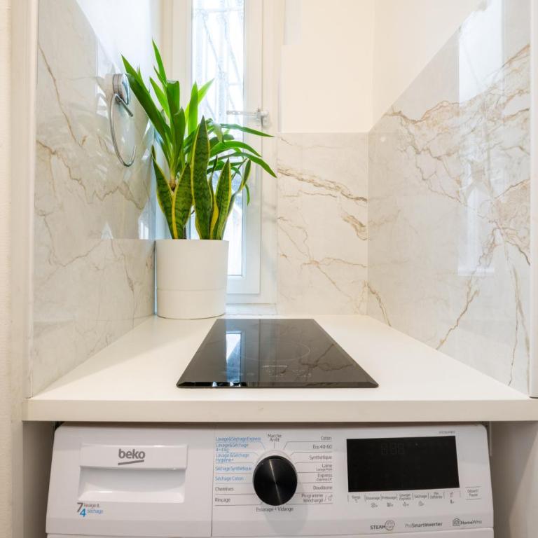 Charming and Bright 1BDR Near the Marais - Appartement - 17