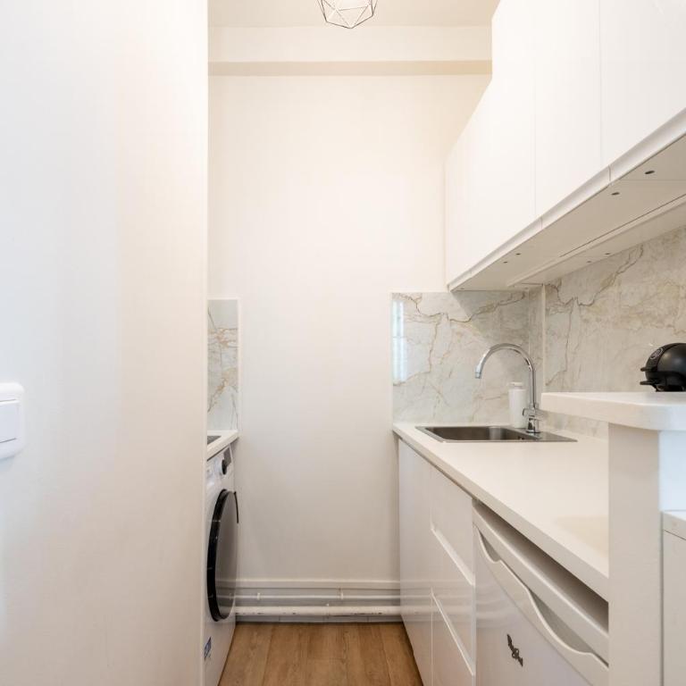 Charming and Bright 1BDR Near the Marais - Appartement - 18
