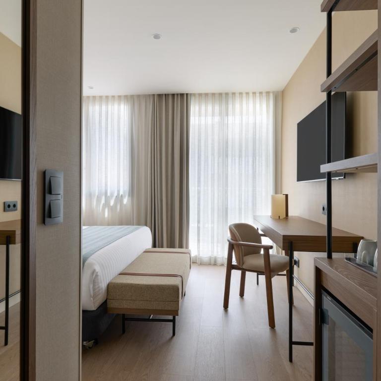 Catalonia Barcelona Beach - Habitación Premium - 1