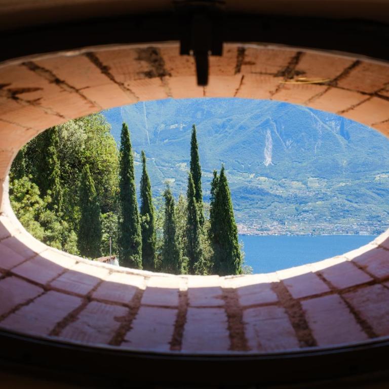 Locanda Al Castelletto - Camera Matrimoniale con Vista Lago - 9