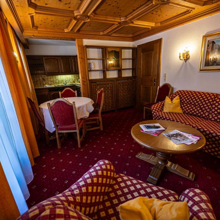Hotel Hartenfels - Ferienwohnung mit Küchenzeile - 23
