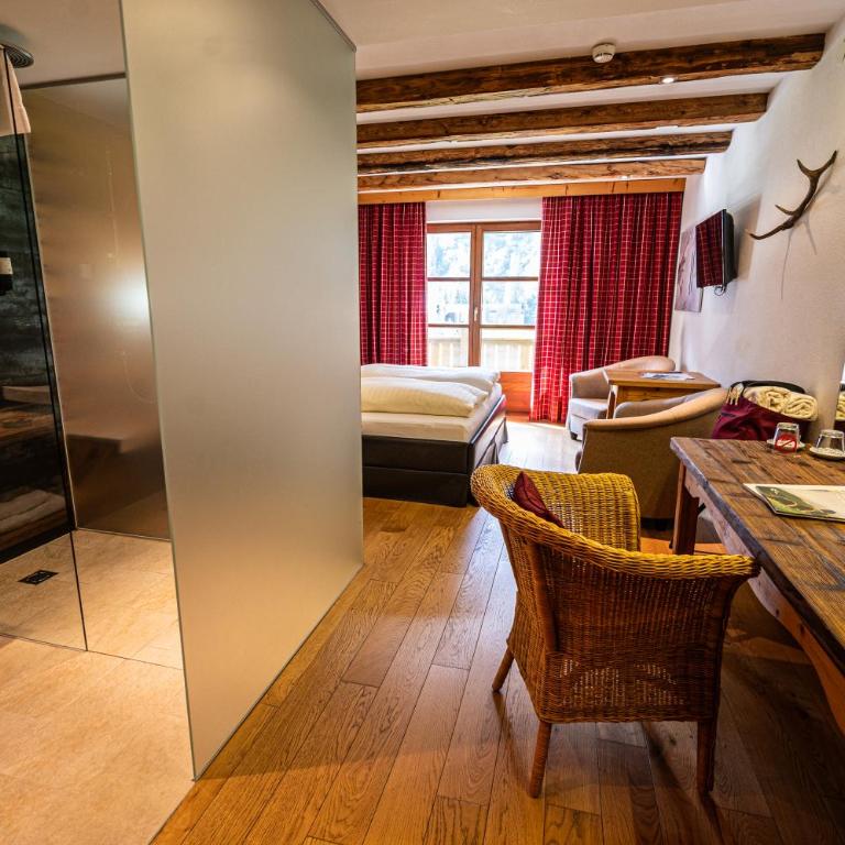 Hotel Hartenfels - Ferienwohnung mit Küchenzeile - 2
