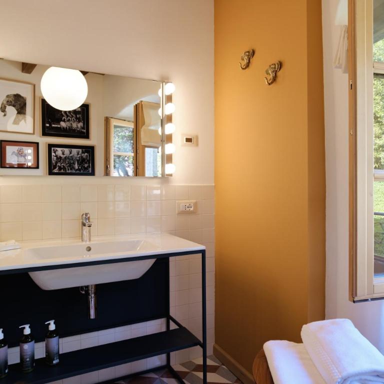 Locanda Al Castelletto - Camera Matrimoniale Deluxe con Balcone - Edificio Separato - 7