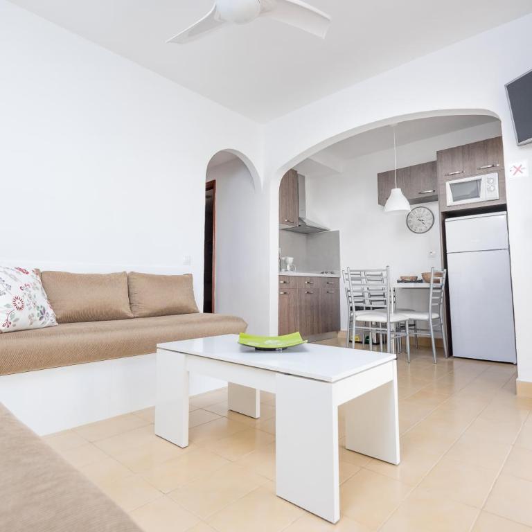 Sunny Bungalow Parque Golf - Deluxe Bungalow - 2