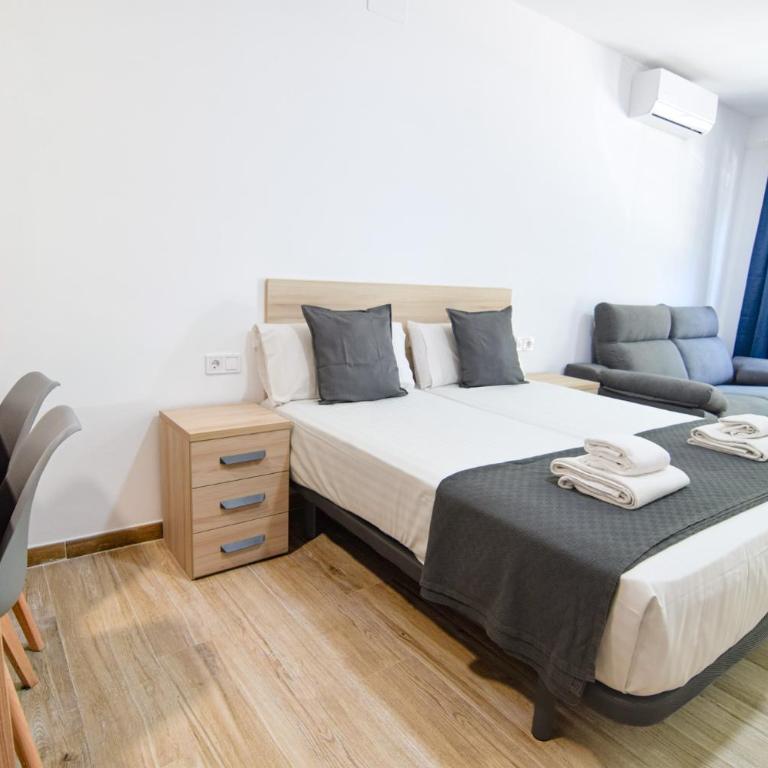 Letplanet Riquelme - Studio with Sofa Bed - 13