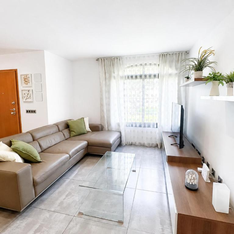 Spacious Family Townhouse in Cancelada, Near Golf Courses and the Beach - Three-Bedroom House - 13