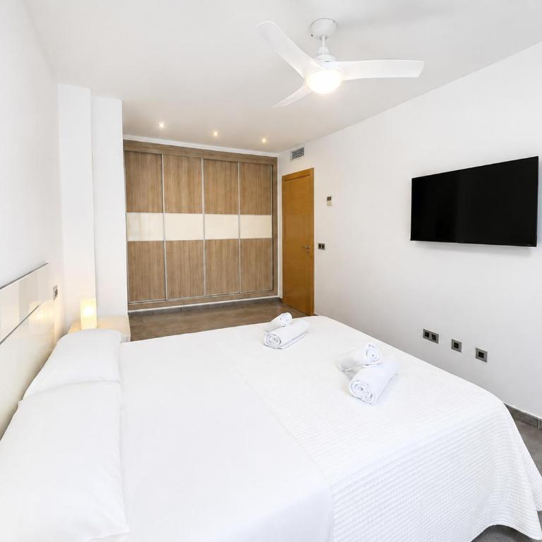 Spacious Family Townhouse in Cancelada, Near Golf Courses and the Beach - Three-Bedroom House - 23