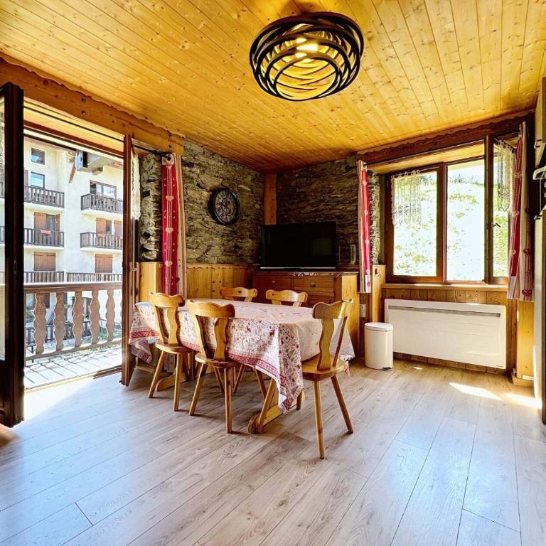 Résidence 2 Rue De La Mairie Lanslevillard - Appartement 3 pièces - 6 personnes MAE-2203 - Appartement - 1