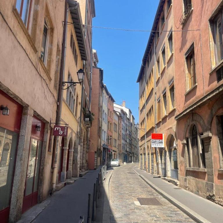 L'Ethnic Ambience - Superbe appartement tout confort au coeur du Vieux Lyon - Apartment - 24