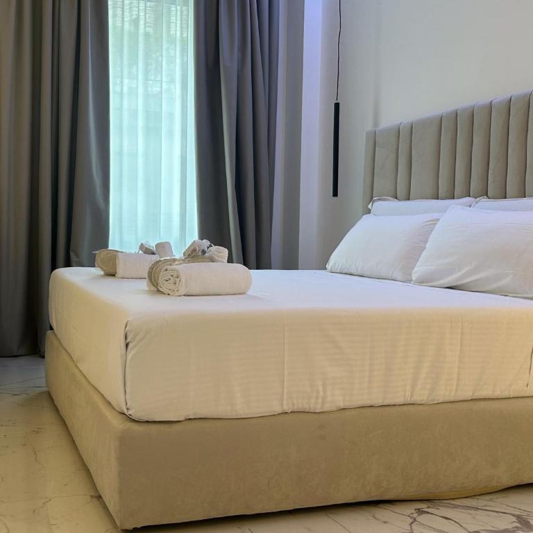 DUOMO HUB - Boutique Guest Rooms with Self Check-In - Camera Deluxe - 90