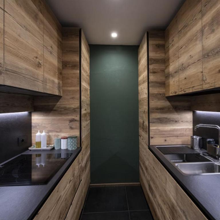 Modern Comfort in Cortina - Appartamento con 2 Camere da Letto - 1