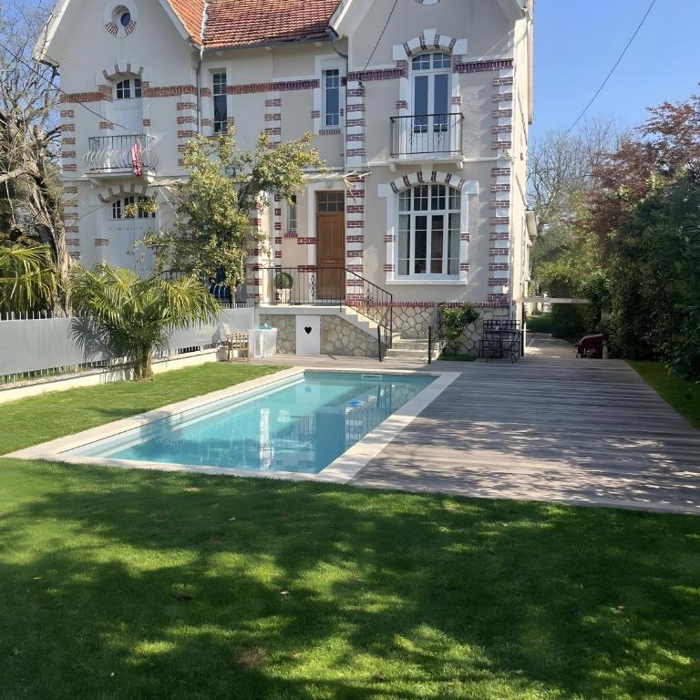 Villa Bellamy - Villa - Vue sur Jardin - 1