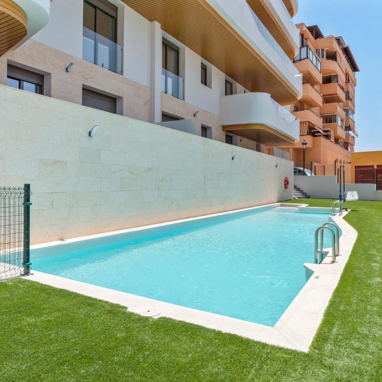 Estepona Skyline Penthouse - Three-Bedroom Apartment with Private Pool - 27